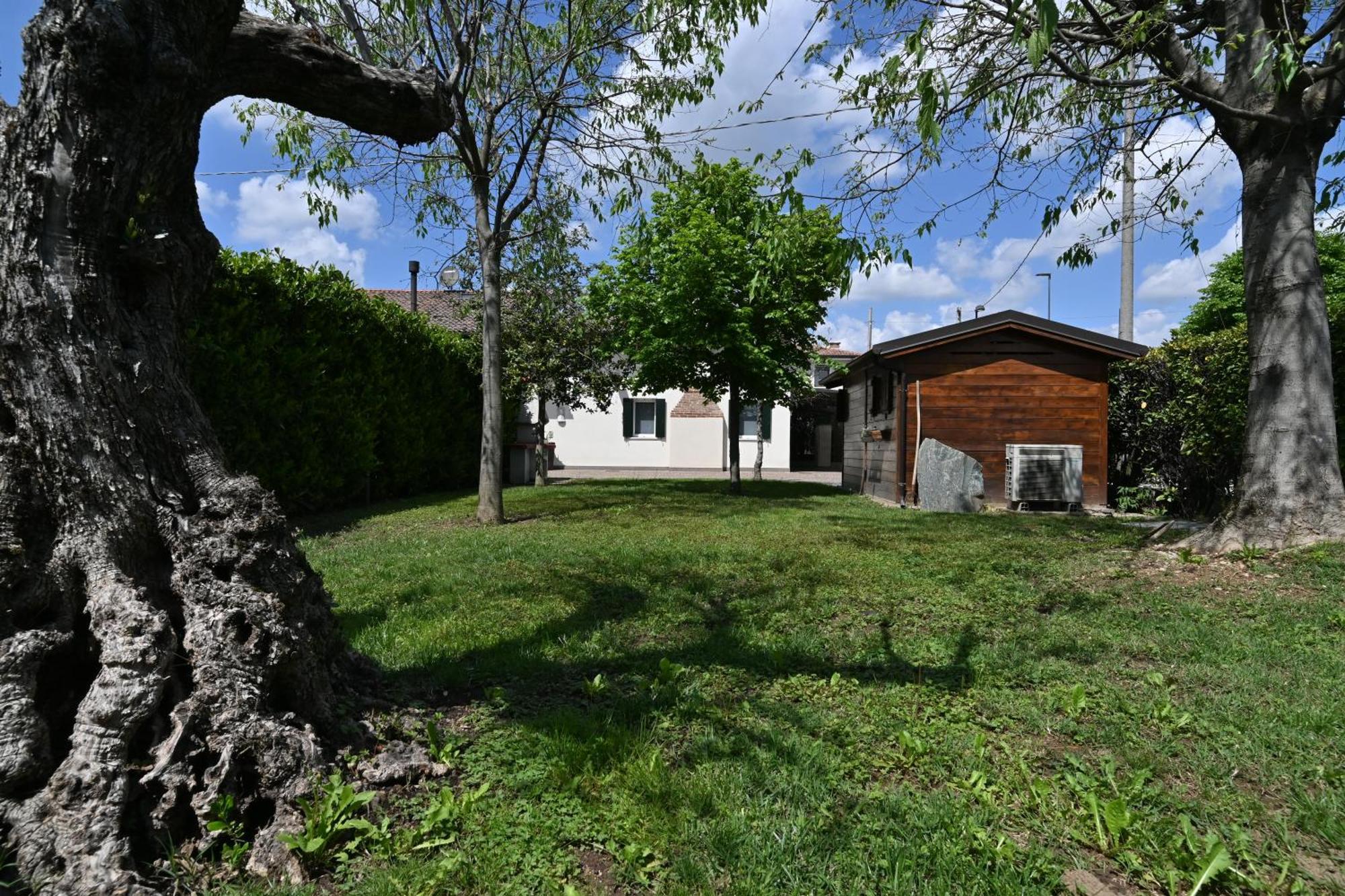 Ca Centosa Artistic House Villa Storica Ristrutturata Con Patio E Giardino ชิตตาเดลลา ภายนอก รูปภาพ