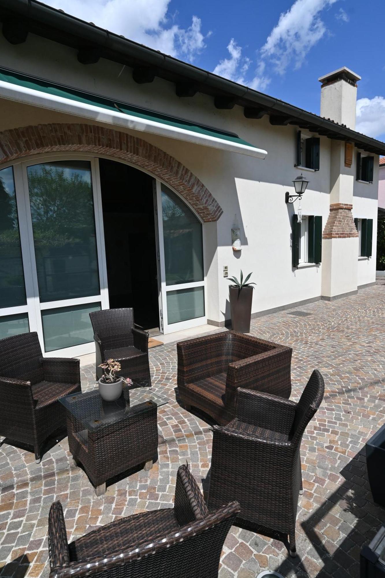 Ca Centosa Artistic House Villa Storica Ristrutturata Con Patio E Giardino ชิตตาเดลลา ภายนอก รูปภาพ